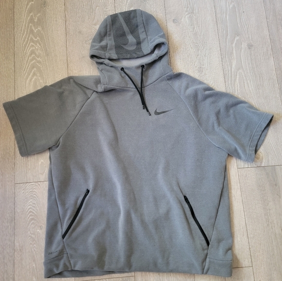 Nike Other - Nike Short Sleeve Hoodie
